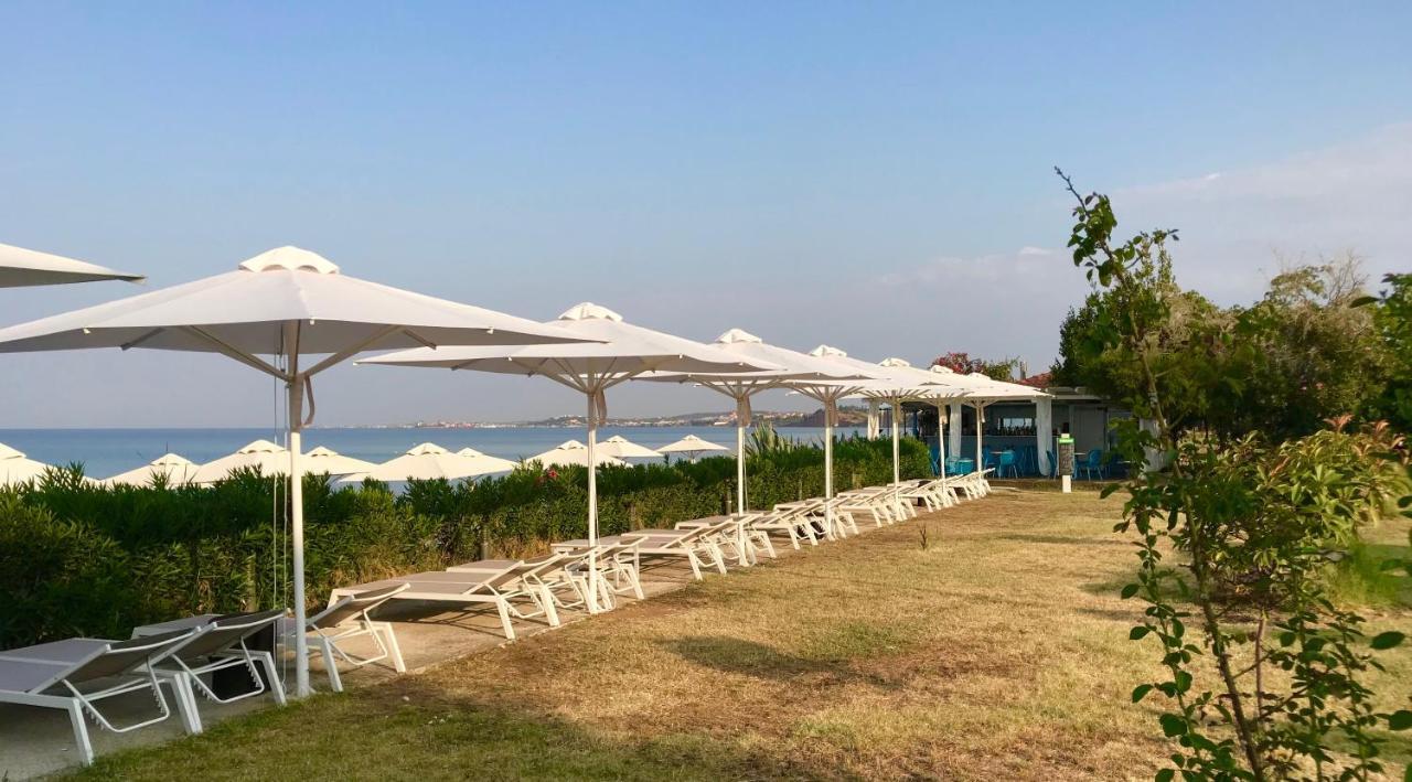 Kassandra Mare Hotel 네아 포티데아 외부 사진