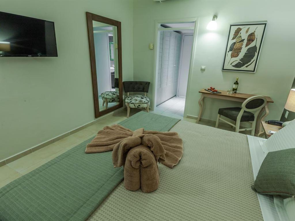 Kassandra Mare Hotel 네아 포티데아 외부 사진