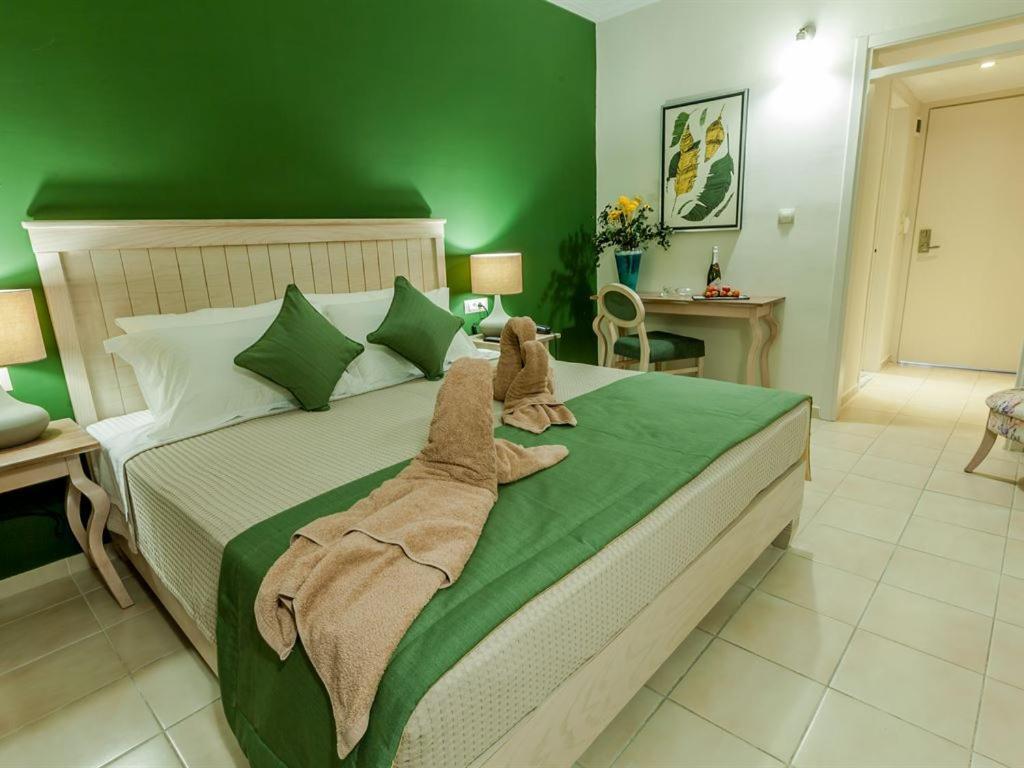 Kassandra Mare Hotel 네아 포티데아 외부 사진