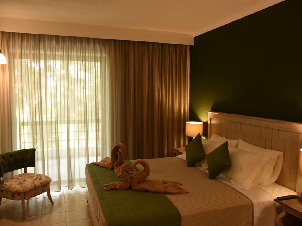 Kassandra Mare Hotel 네아 포티데아 외부 사진