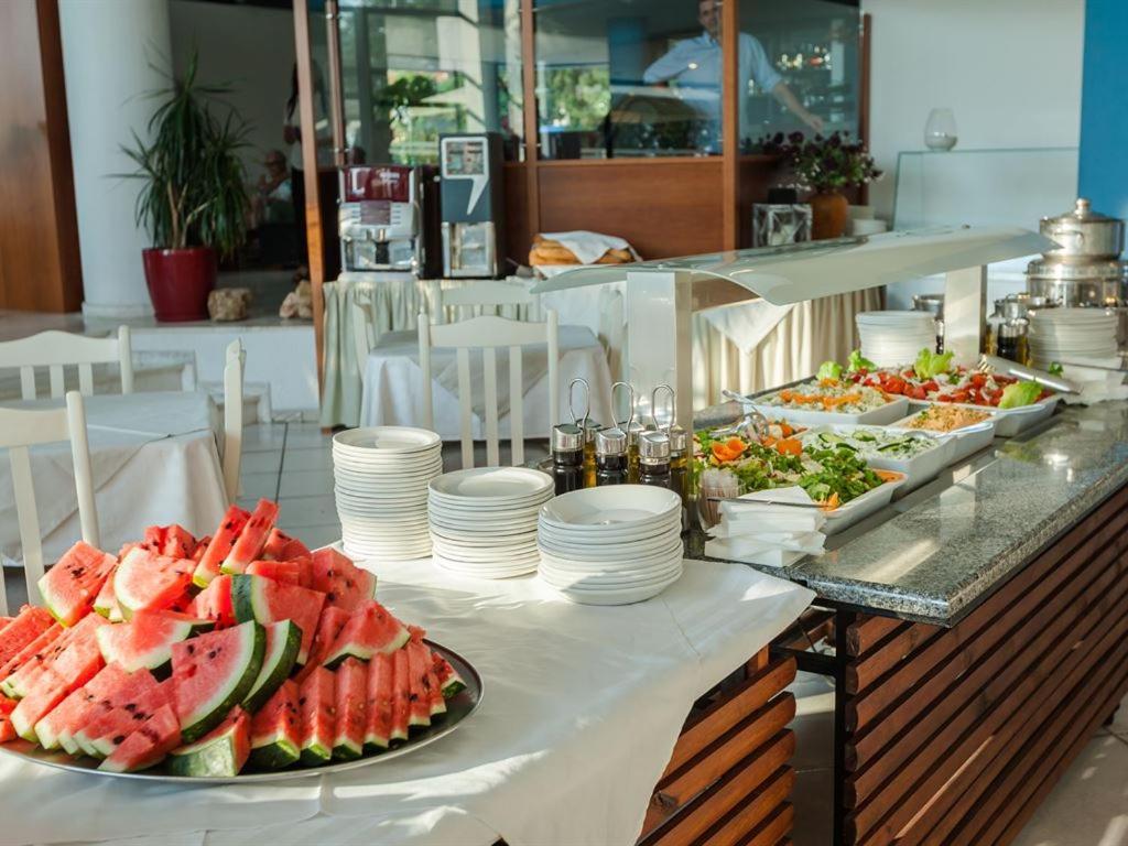 Kassandra Mare Hotel 네아 포티데아 외부 사진