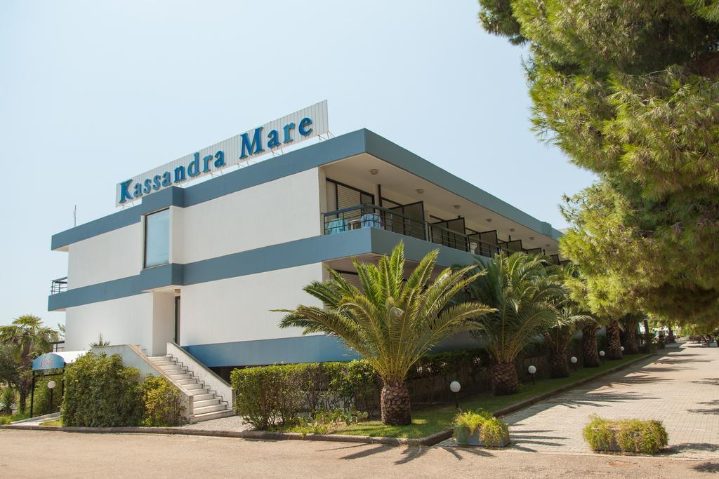 Kassandra Mare Hotel 네아 포티데아 외부 사진