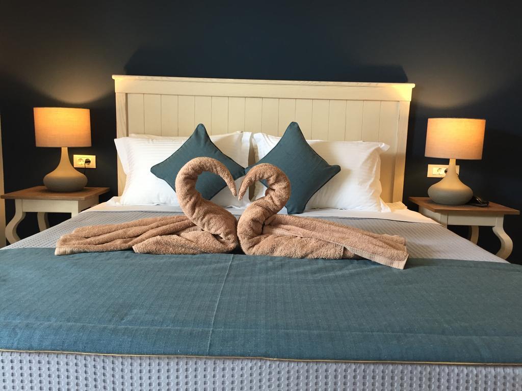 Kassandra Mare Hotel 네아 포티데아 외부 사진