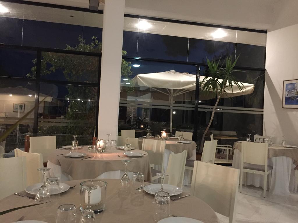 Kassandra Mare Hotel 네아 포티데아 외부 사진