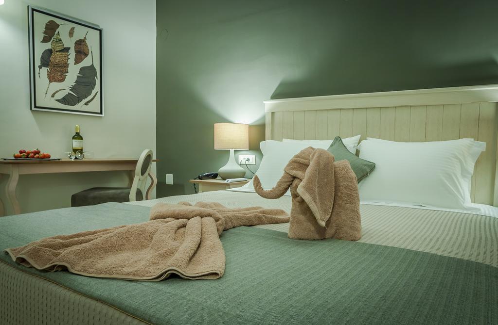 Kassandra Mare Hotel 네아 포티데아 외부 사진
